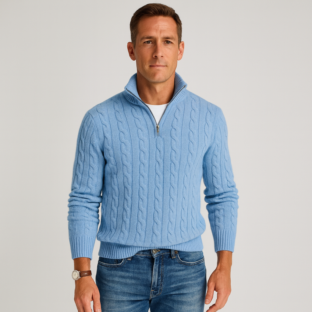 Heren kabelgebreide half-zip met hoge kraag in lichtblauw, Klassiek